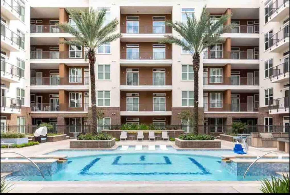 Htown Downtown Oasis Apartment Houston Exterior photo